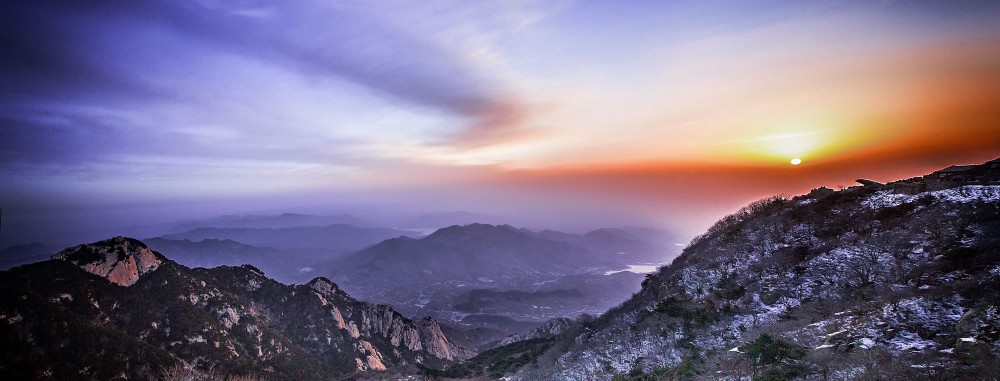 泰山:会当凌绝顶,一览众山小 初四登东岳,极顶寒冷,犬