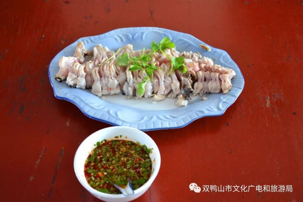 双鸭山"城市味道"主推菜系——赫哲族鱼宴
