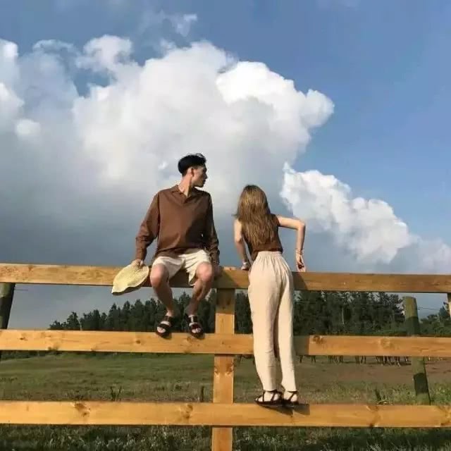 唯美·情侣头像:真心觉得遇到合拍的人,要比让你动心的人更难得