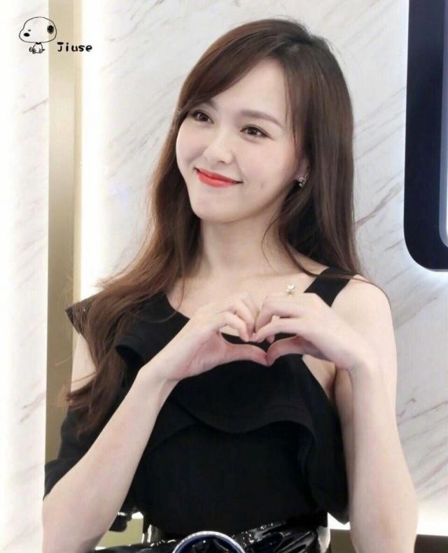 女明星酒窝女神大赛,佟丽娅,唐艺昕,唐嫣谁的酒窝更美