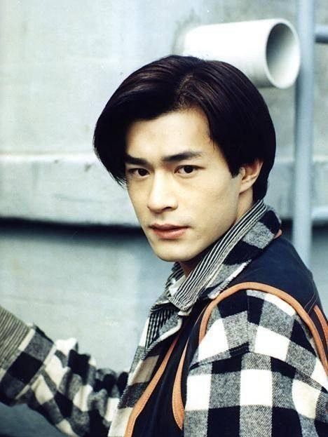 古天乐,1970年10月21日出生于中国香港,中国香港男演员,歌手.
