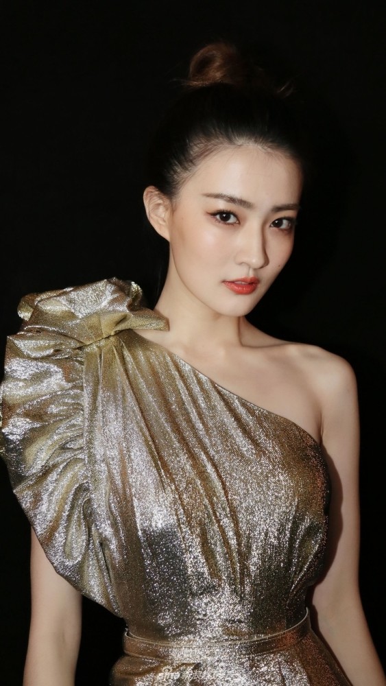 徐璐高清写真壁纸,俏皮灵动又很有魅力,非常好看!