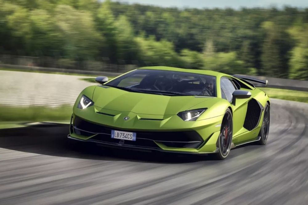 兰博基尼aventador sv j: 2.5秒