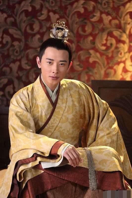 汉惠帝刘盈有6个儿子,为何不传儿子,即位却是自己的弟弟?