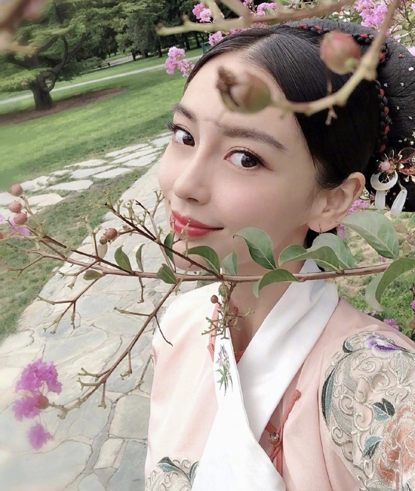 angelababy首部清宫戏《遇见天坛》剧照曝光?原来不是