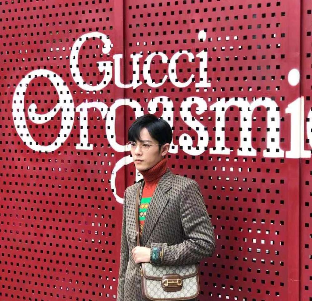 肖战gucci男孩出席gucci2020春夏时装秀