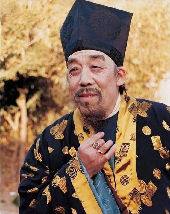 红楼梦里,贾赦因为什么事,欠孙绍祖五千两银子?