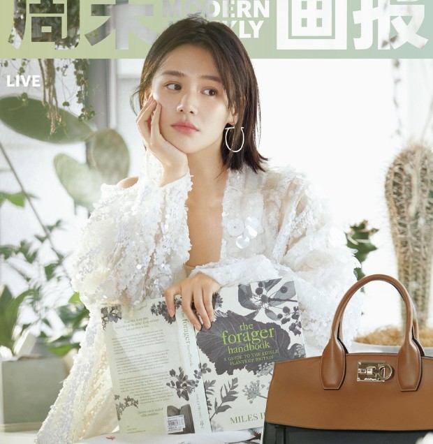 马思纯最美10个瞬间,清新自然充满灵气,网友大呼:太治愈了
