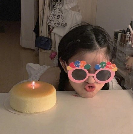 搞怪·女生头像:如果你能欣赏我的奇奇怪怪,你就和我一样可爱