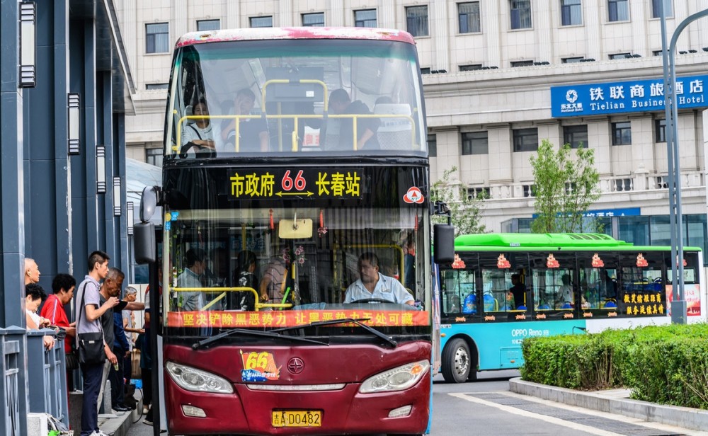 长春唯一双层巴士退役,市民不舍:还没来得及坐