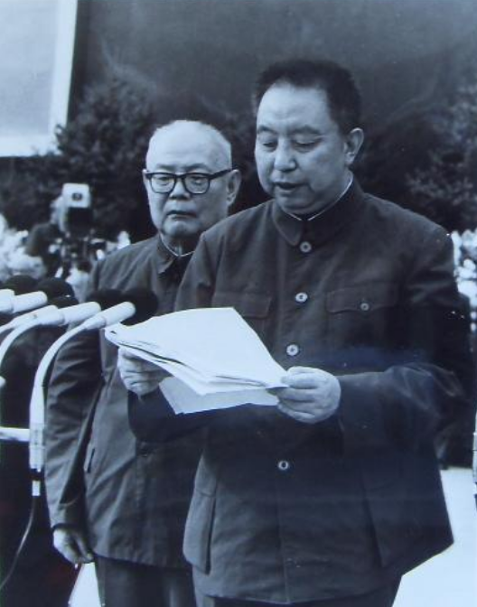 叶剑英珍贵老照片,荣辱不惊大智若愚的老帅,关