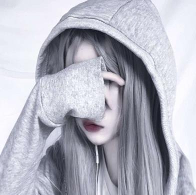 svip·丧系·女生头像:要珍惜自己的青春,不要轻言放弃
