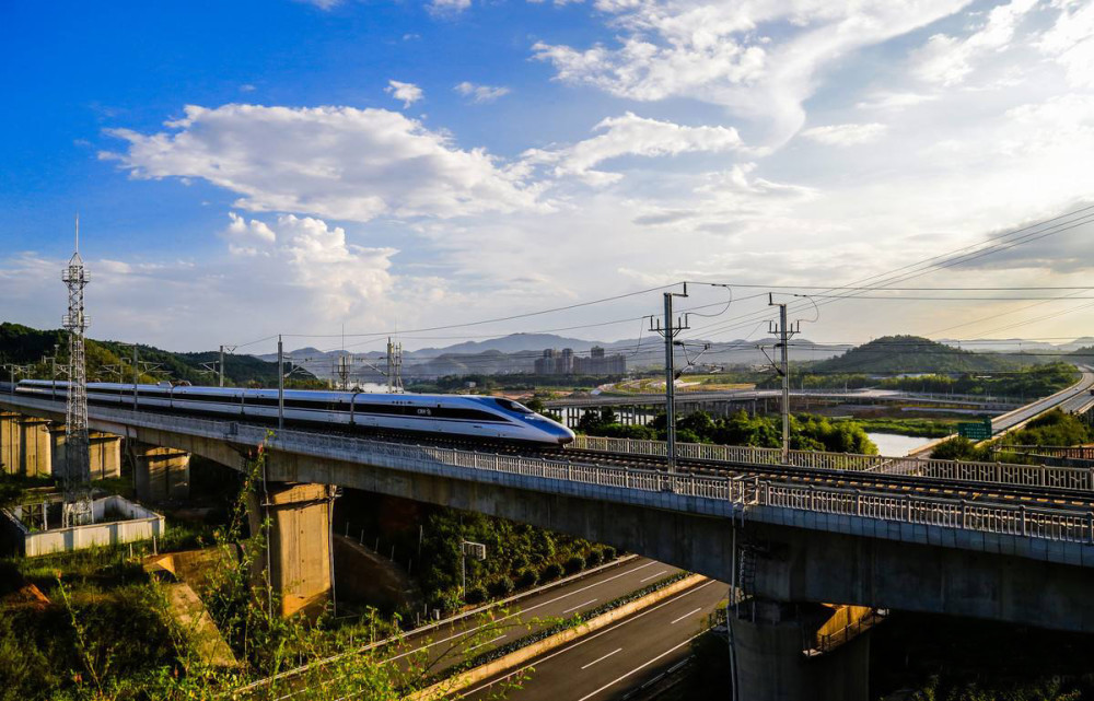 沿线旅游景点最多的高铁,十一你想走哪条?