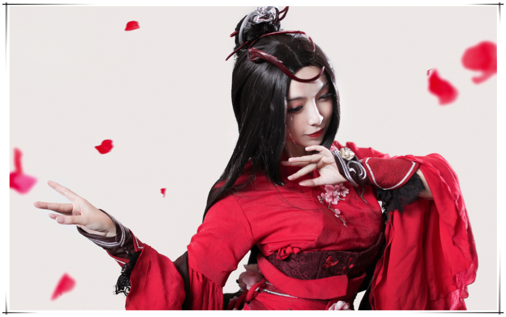 唯美古风cosplay正片:逆水寒——息红泪,红衣美人