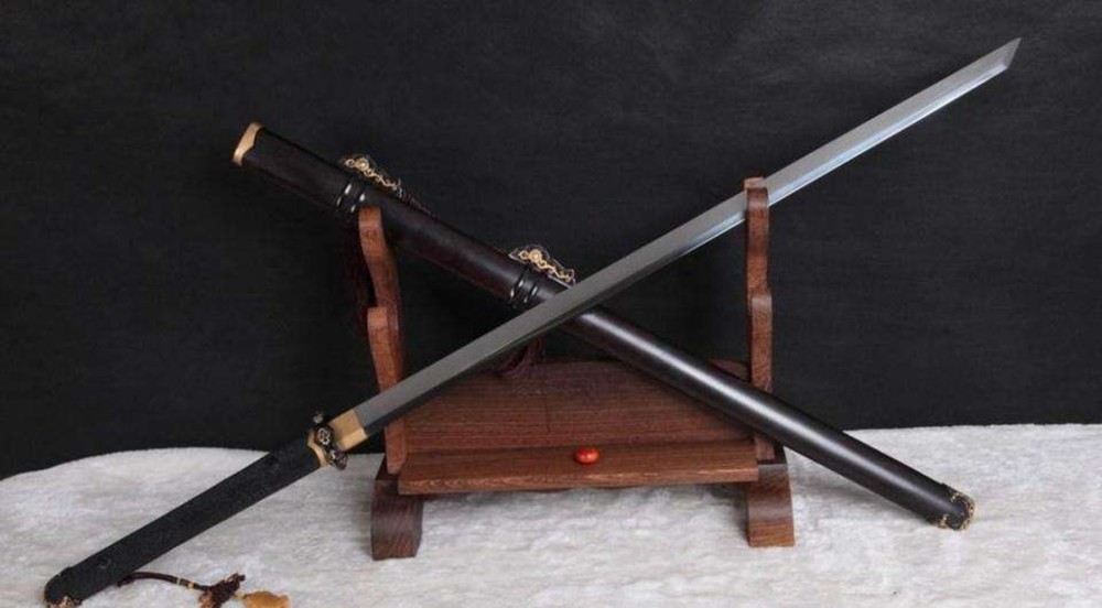 日本有著名的村正妖刀,中国历史上有什么出名的宝刀?