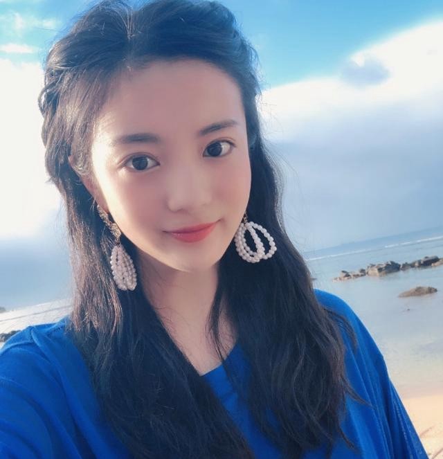 《扶摇》女演员生活照,德夫人翻麦子,婢女摇身变"大爷