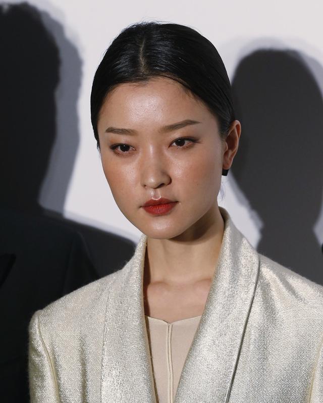 清冷范十足的女星——杜鹃