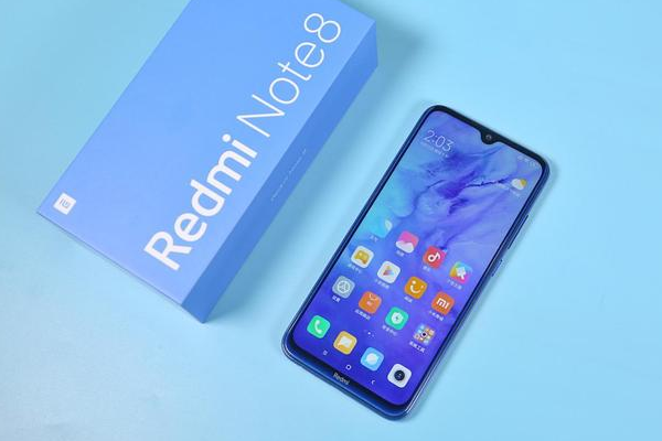 千元机市场又添狠角色 Vivo U3x水滴屏 超广角ai三摄 看点快报