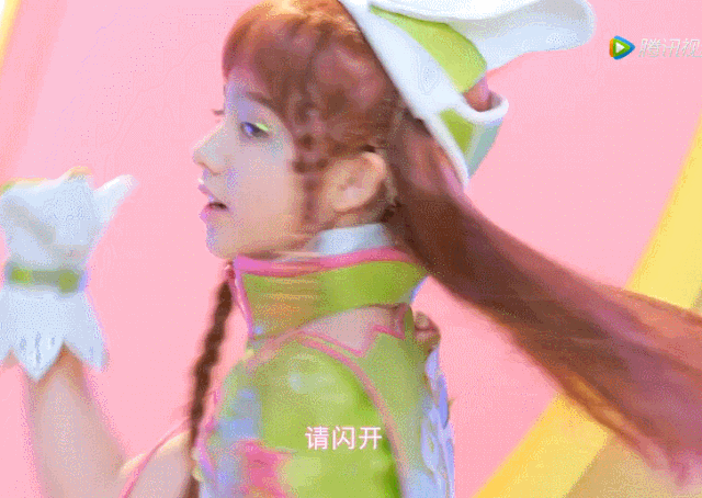 只要打开视频看上三秒, 保准都会 沉迷天女舞法自拔!