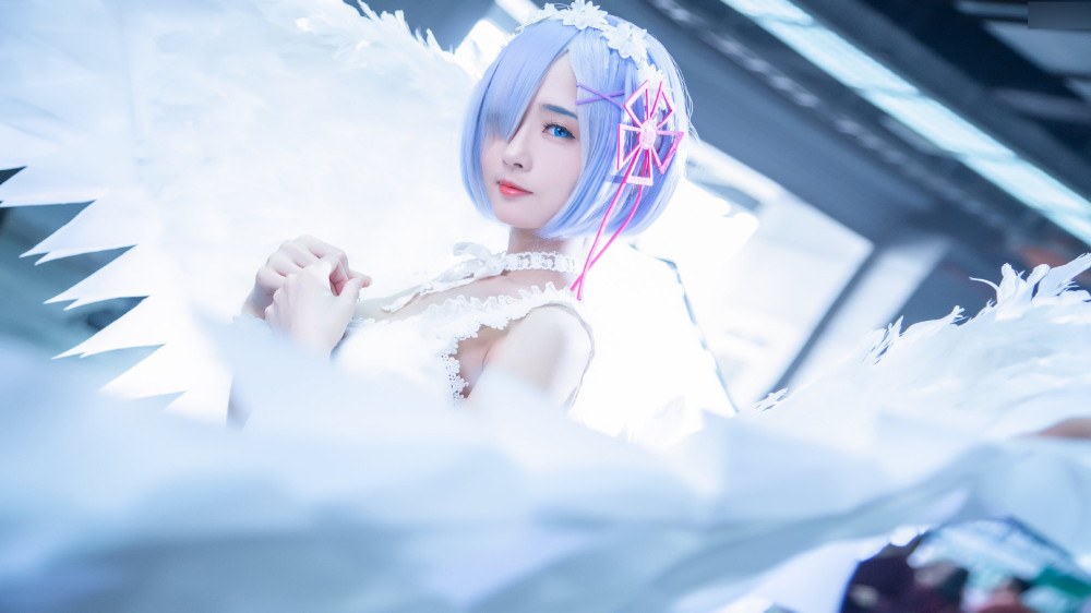 cosplay:蕾姆鬼天使cos,很是迷人