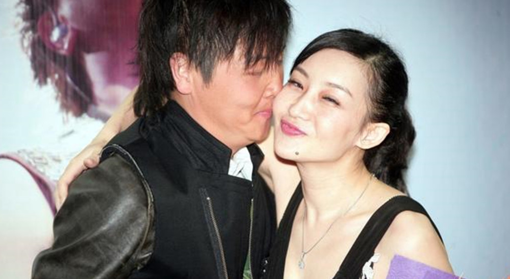 孙楠前妻买红妹是一位演技精湛,敬业得剧组人员都为之