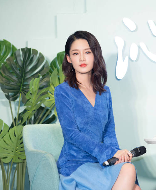 坐姿,李沁,明星,颜值,焦点