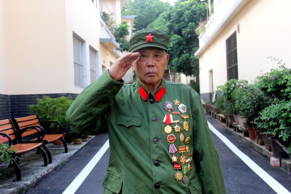 李延年简介,人物,获得者_大山谷图库