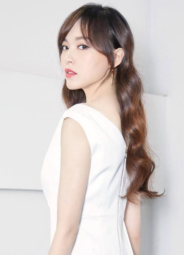四大美女写真,刘亦菲,杨幂,刘诗诗,唐嫣,谁更胜一筹?