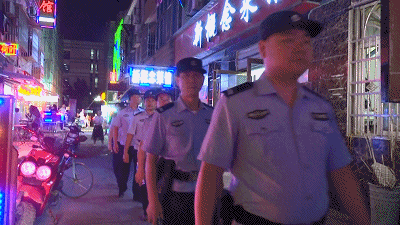 荆州警方出动226人突袭清查 一夜抓走72人(图3)