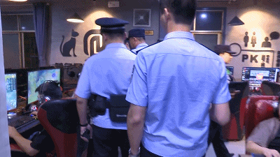 荆州警方出动226人突袭清查 一夜抓走72人(图7)