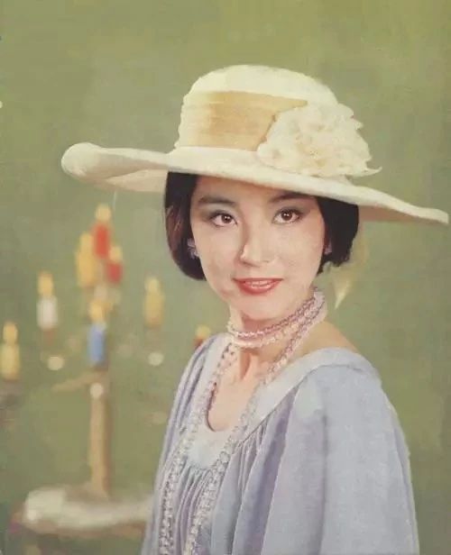 林青霞年轻时的美丽人所共知,她的美被称为百年一遇,上世纪70至90
