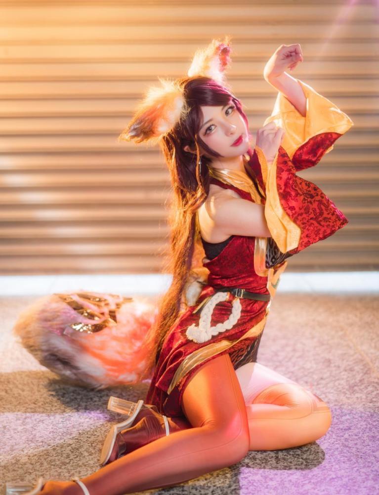 cos少女阿狸妲己
