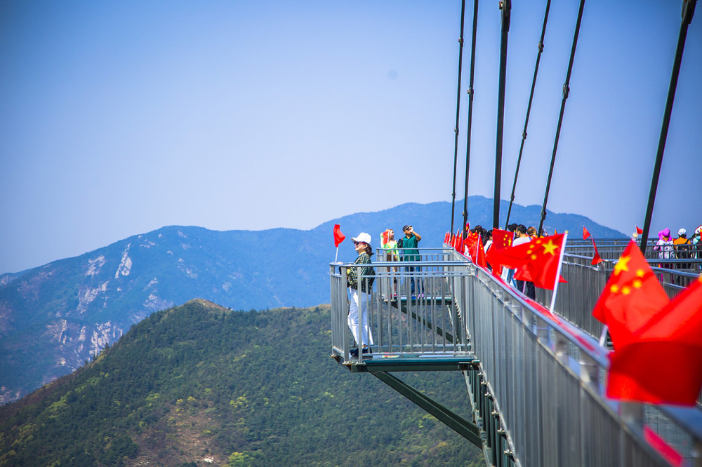 木兰云雾山,玻璃,观景台,吉尼斯世界纪录