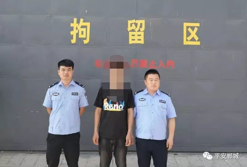 郸城警方重拳出击 整治非法张贴小广告