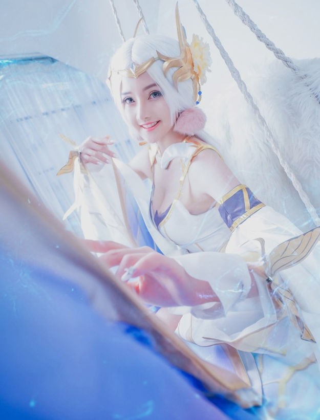 王者荣耀:金色仲夏夜之梦cosplay,是你的貂蝉吗?