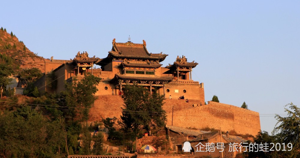 碛口镇是山西省吕梁市临县下辖镇,地处吕梁山西麓,临
