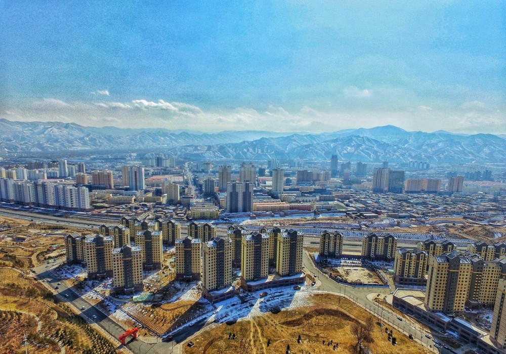 青海省第二大城市海东市,人口147万,经济总量400多亿