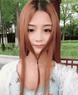 搞笑gif图:你看看那享受的小表情,想必是真的舒服到了吧