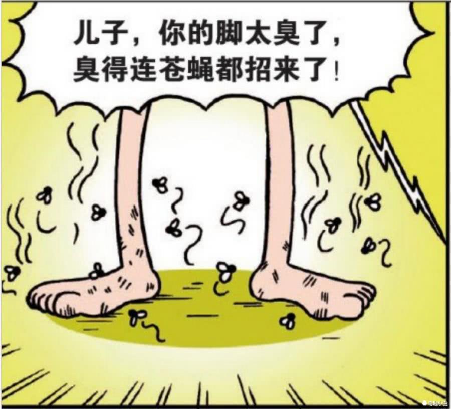 爆笑:呆头脚太臭招来苍蝇,脚干净后手上又来了