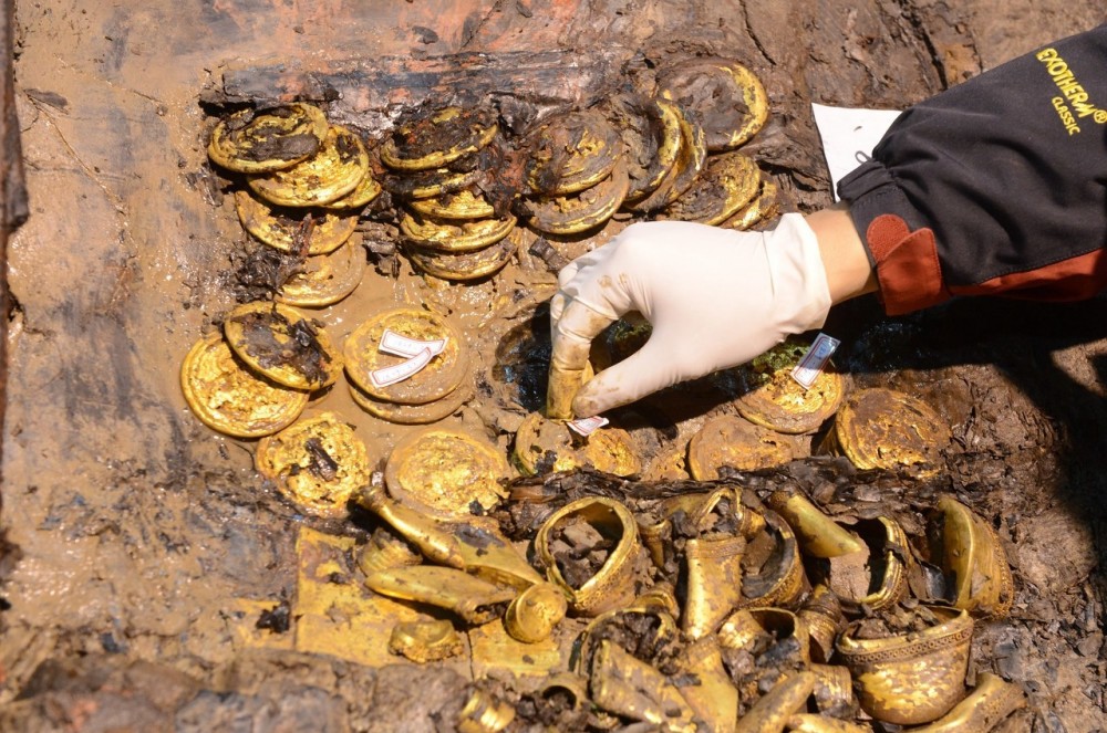 西汉废帝刘贺墓考古挖掘成果展出,230斤黄金陪葬引人注目