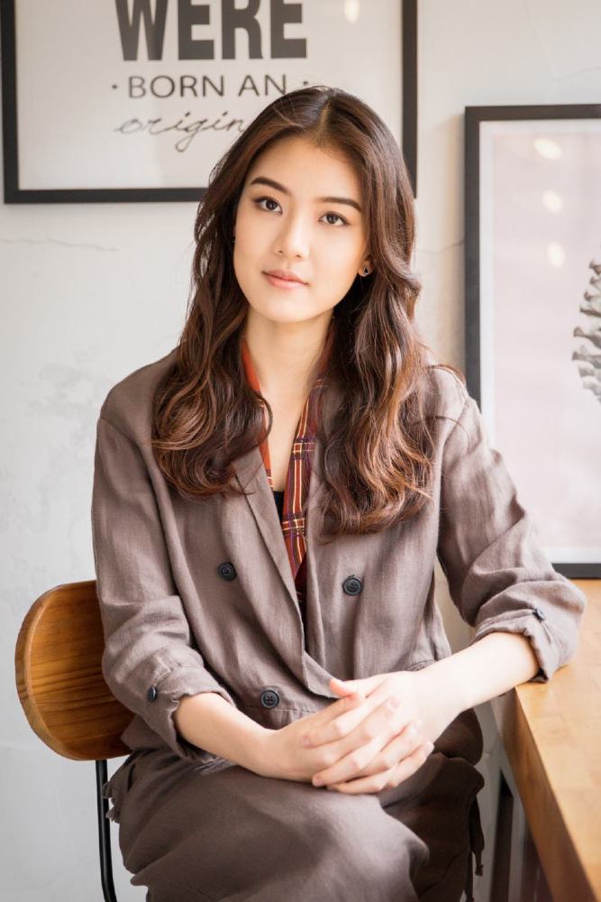 《中国机长》五大美女空姐的扮演者原来毕业于这几个学校?