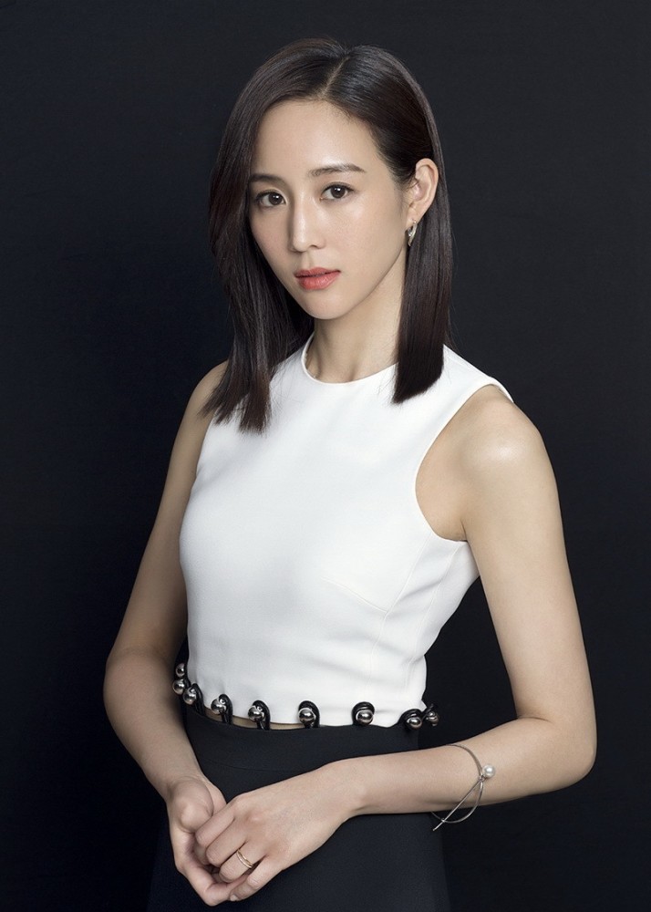 雅顿首位亚太品牌代言人——张钧甯,爱运动的女生运气