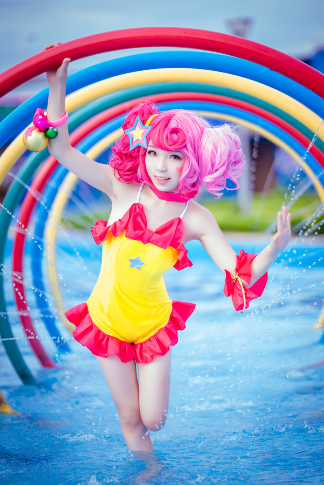 cosplay:王者荣耀小乔的缤纷独角兽cos,喜欢