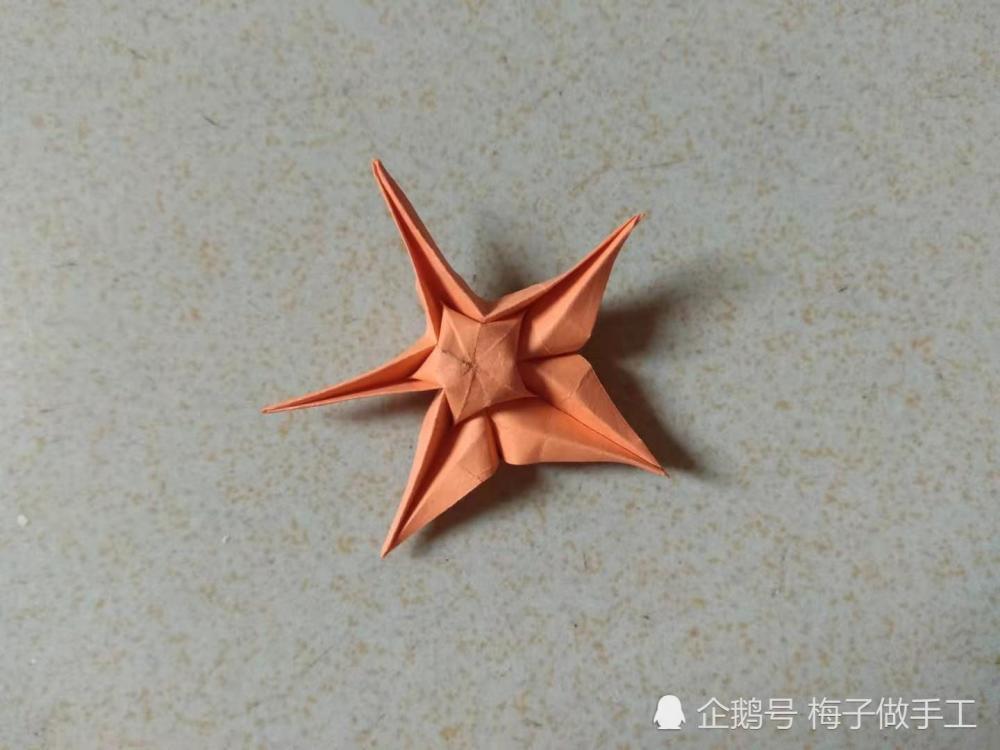 手工折纸:五角星星花怎么折?一张纸就能折出五角星和花朵