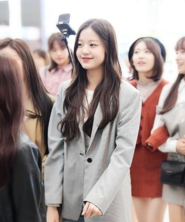 izone中的张元英生日,粉丝们纷纷砸重金祝福偶像生日快乐!