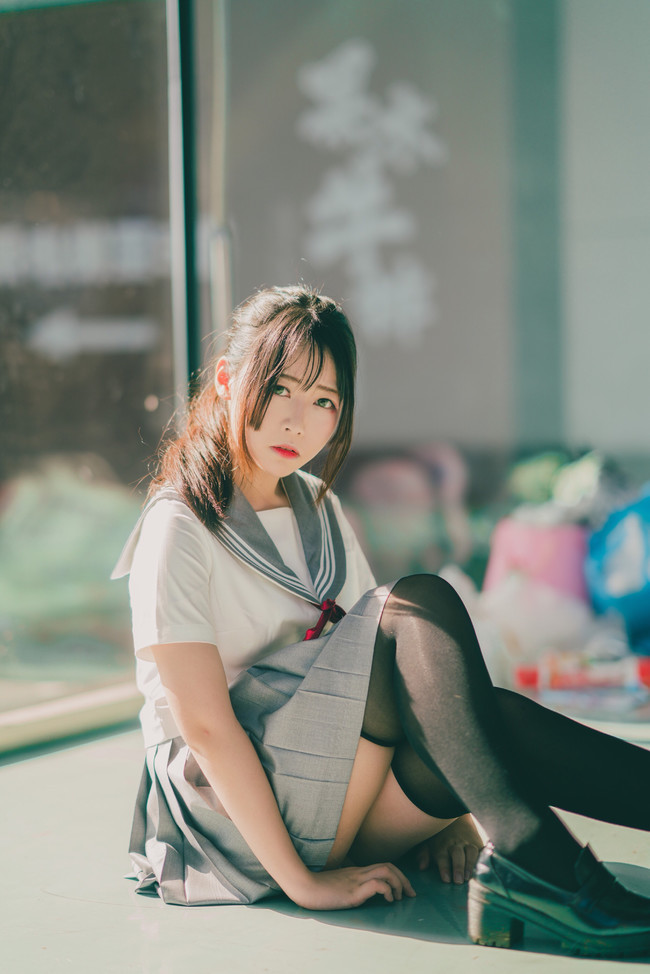 二次元jk制服美少女:你喜欢我就要支持我穿jk制服