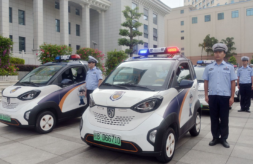 43辆宝骏新能源警车,虽然更加节能环保,但半路没电怎么办呢?