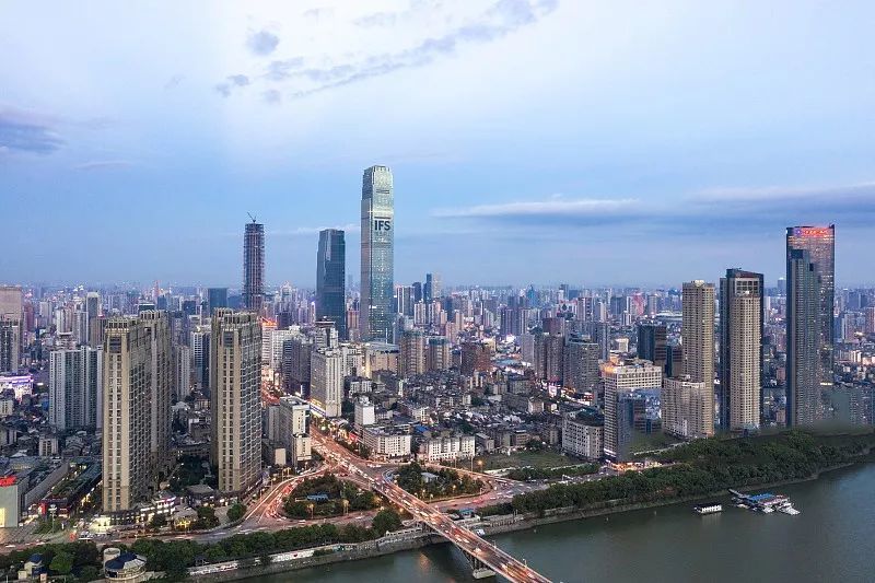 新闻热门时事作文_中国最富20城市排行榜 新闻_中国时事新闻城市