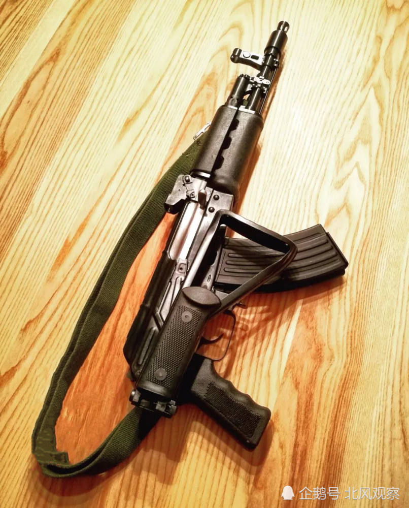 qbz-56c中国第一支短突击步枪