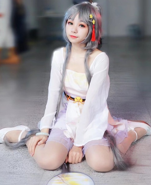 vocaloid:洛天依cosplay 古风笑容好美